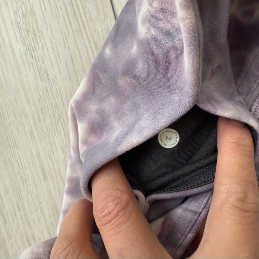 💜 RARE Lululemon Align Criss Cross Diamond Tie Dye Leggings - Picture 8 of 12